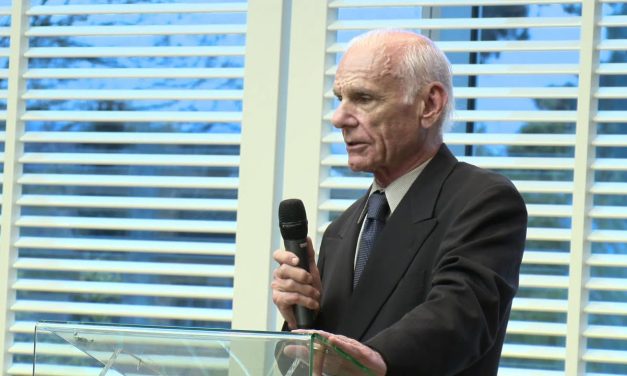 Meghalt Larry Roberts, az internet egyik alapító atyja