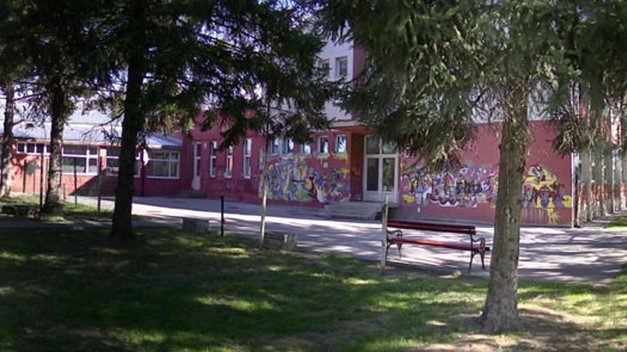 Meghalt egy 14 éves lány a maradéki iskolában