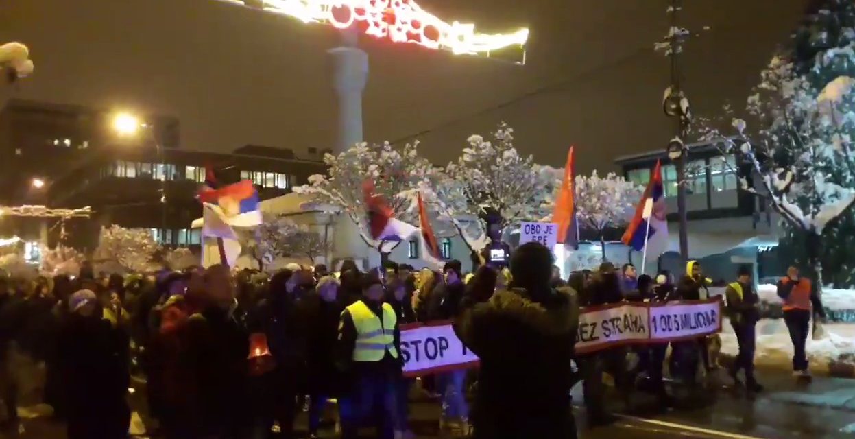 Egy az ötmillióból – Több ezren tüntettek Nišben (Videóval)