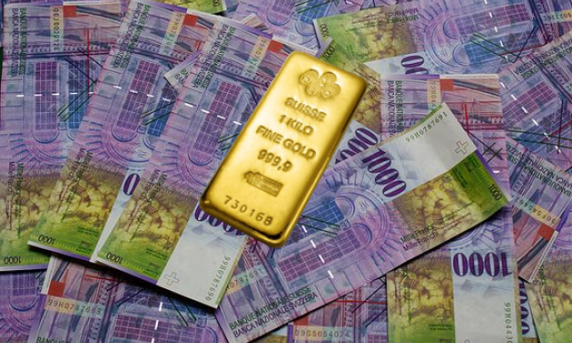 A svájcifrank-hitelesek megsegítését sürgeti az Efektiva egyesület