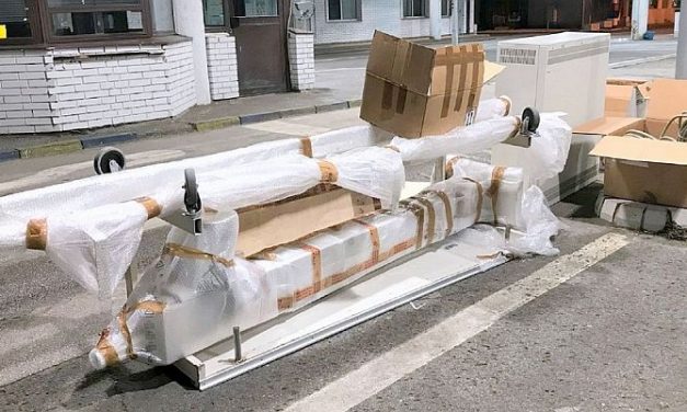 Röntgengépet és műtőasztalt próbáltak becsempészni Kelebiánál (Fotók)