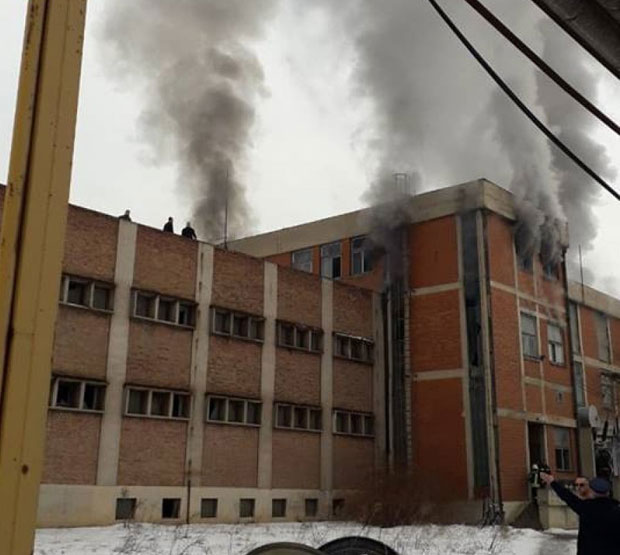 100 bányász rekedt a föld alatt a trepčai bányában