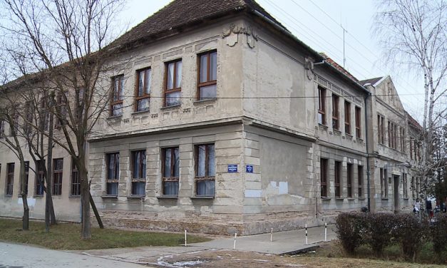 Zenta: Rendkívüli ülésen alakítják meg az önálló általános iskolákat