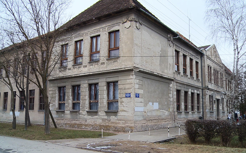 Zenta: Súlyos baleset az általános iskolában