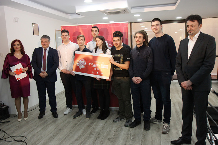 A zentai Bolyai gimnázium csapata képviseli a régiót a berlini IDTechEx Shown!