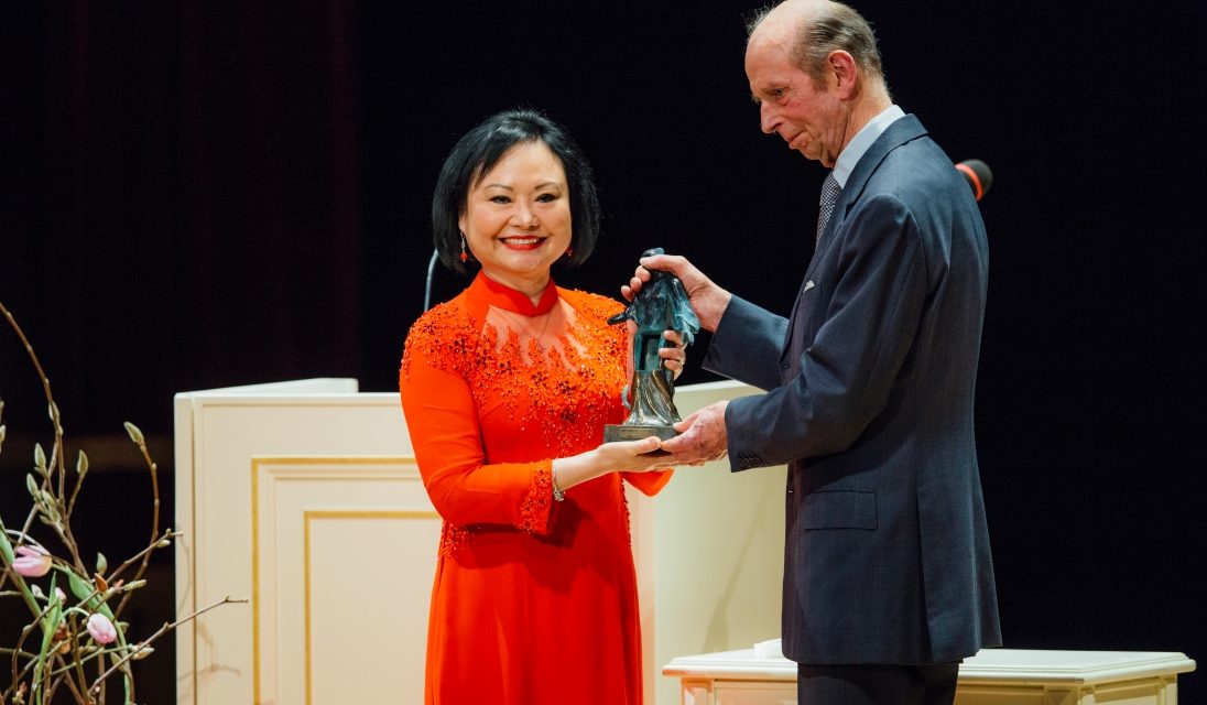 <span class="entry-title-primary">Szenvedőből elismert jótevő</span> <span class="entry-subtitle">A Drezdai Békedíj a napalmra emlékezik</span>