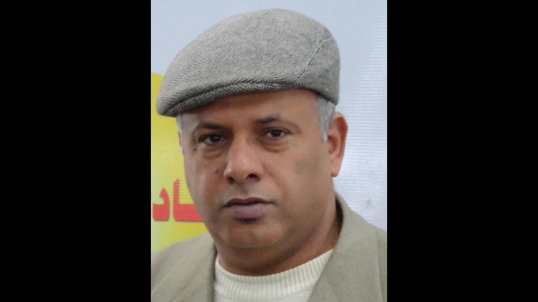 A lakása előtt, a nyílt utcán lőtték le az írót