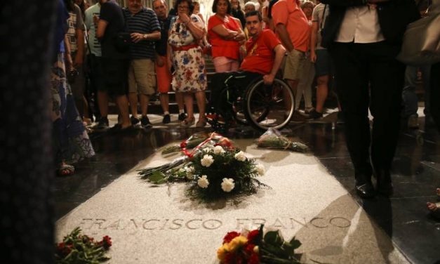 Elrendelte Franco tábornok exhumálását a spanyol kormány