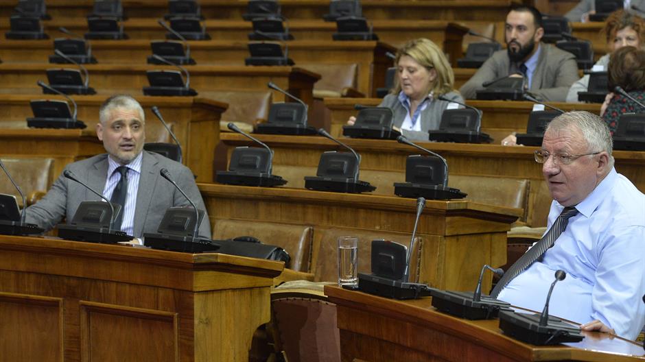 Az LDP nem hajlik a parlamenti munka bojkottjára