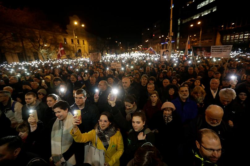 Tízezrek tüntettek a Kuciak-gyilkosság évfordulóján