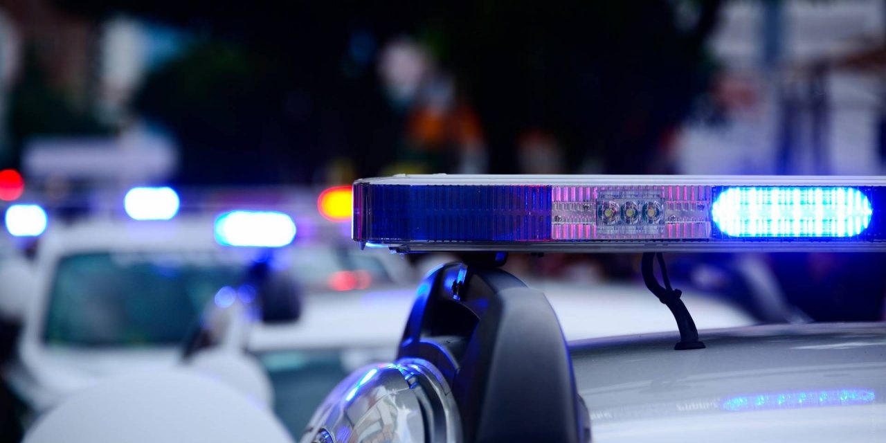 Lövöldözés az AMSS székházában – egy nő kiugrott az ablakon