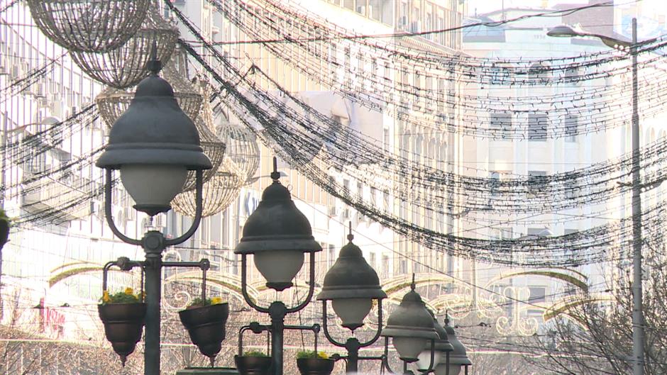 Lezuhant egy köztéri karácsonyi dísz Újvidéken