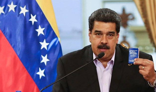 Venezuela éhezik, de nem engedi be a segélyeket