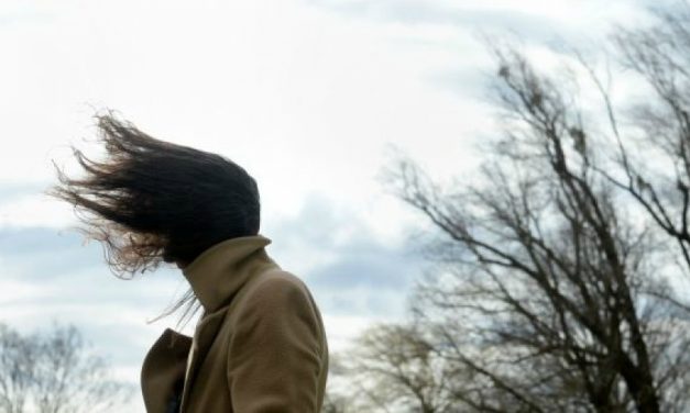 Éjszaka tovább hűl a levegő, a viharos szél miatt szerdán narancssárga riasztás lesz érvényben