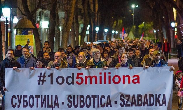 Szabadka: Tüntetés 6.0 18 órától