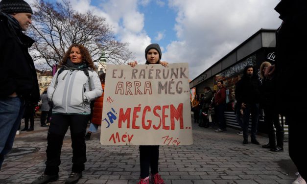 Diákok százezrei tüntettek világszerte a klímaváltozás ellen