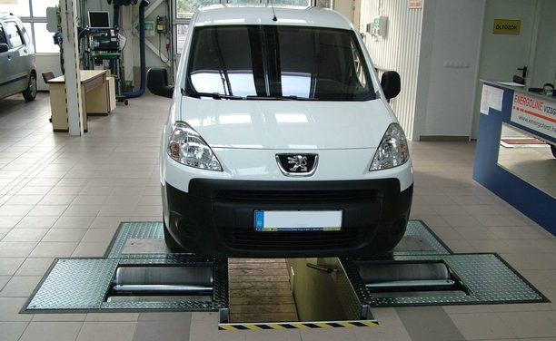 <span class="entry-title-primary">Készítse fel az autóját az ellenőrzésre!</span> <span class="entry-subtitle">Hasznos tanácsok műszaki vizsga előtt állóknak</span>