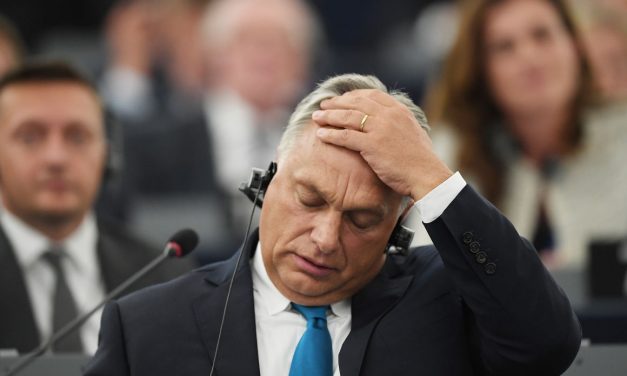 Már kilenc jobboldali tagpárt kéri a Fidesz kizárását a Néppártból