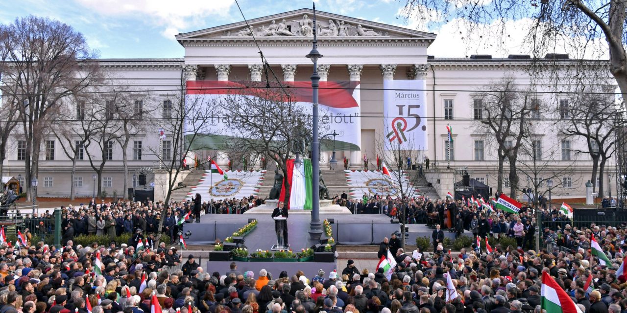 <span class="entry-title-primary">Március 15. Budapesten</span> <span class="entry-subtitle">Állami ünnepségekkel kezdődött, rendezvények egész sorával folytatódik</span>