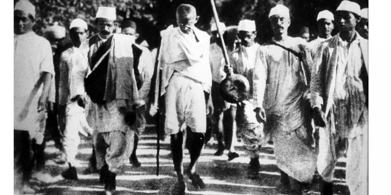 <span class="entry-title-primary">Gandhi sómenete</span> <span class="entry-subtitle">Százezrek követték egy marék sóért</span>