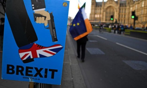 Elutasította a londoni alsóház a Brexit-megállapodást