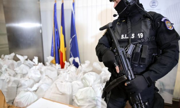 Egy tonna kokaint szállító hajó balesete a Dunán (VIDEÓ)