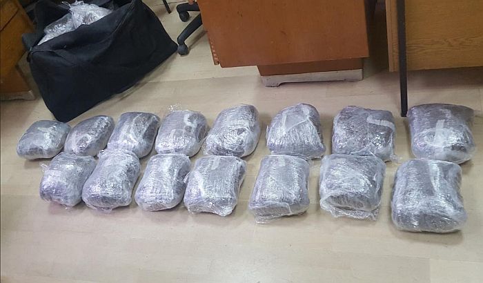 Hatalmas drogfogás Újvidéken