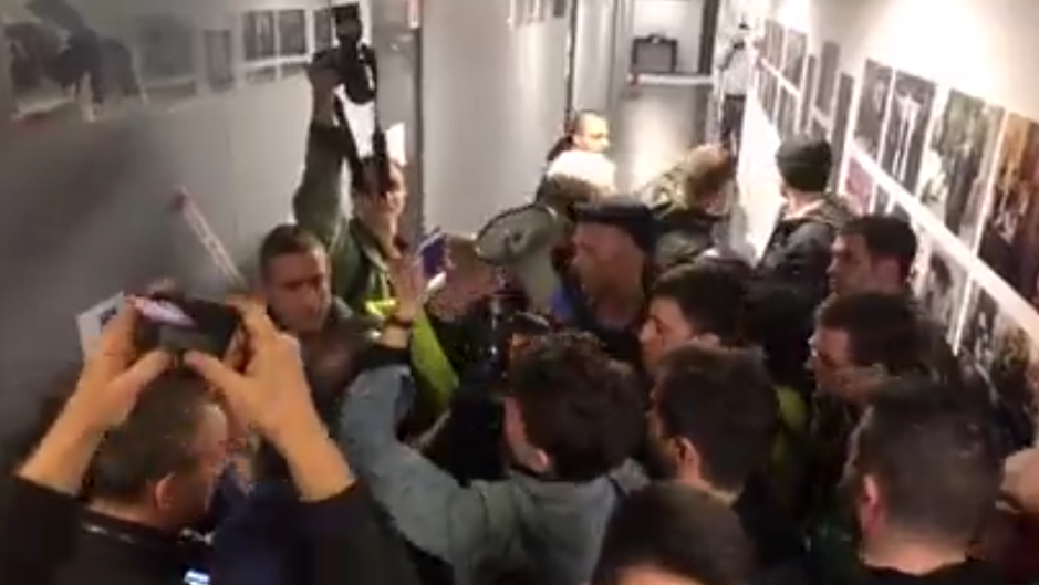 Öt tüntetőt szabadon engedett a szabálysértési bíróság