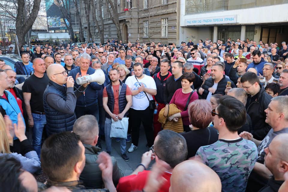 Újvidéki haladók: Ha kell, a nép megvédi az álllamot