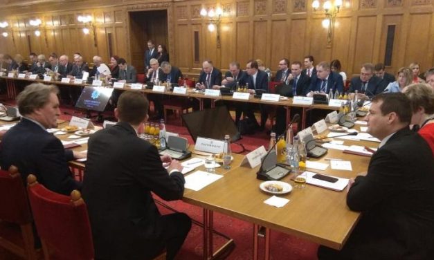 A szerbiai magyarság helyzete példaértékű a Kárpát-medencei Magyar Képviselők Fórumának résztvevői szerint