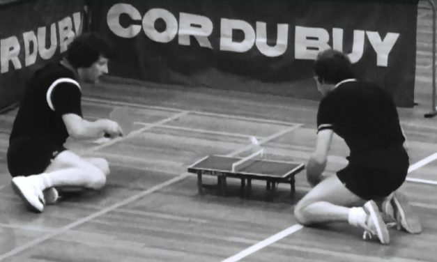 Negyvenéves minden idők legviccesebb asztalitenisz-videója