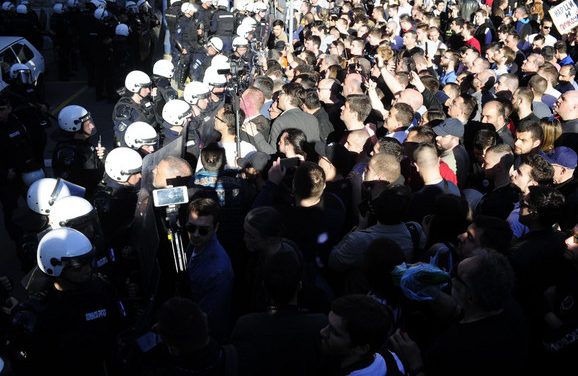 Véget ért a vasárnapi tüntetés