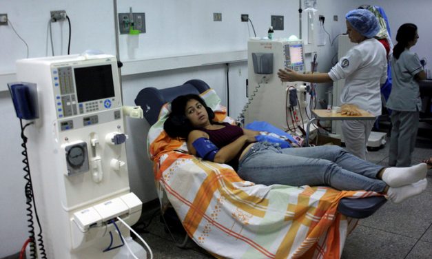 Venezuela: A gyógyszer tönkremegy, az étel megromlik, szennyezett vizet isznak