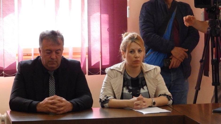 Elfogadták a szexuális zaklatással vádolt brusi polgármester lemondását