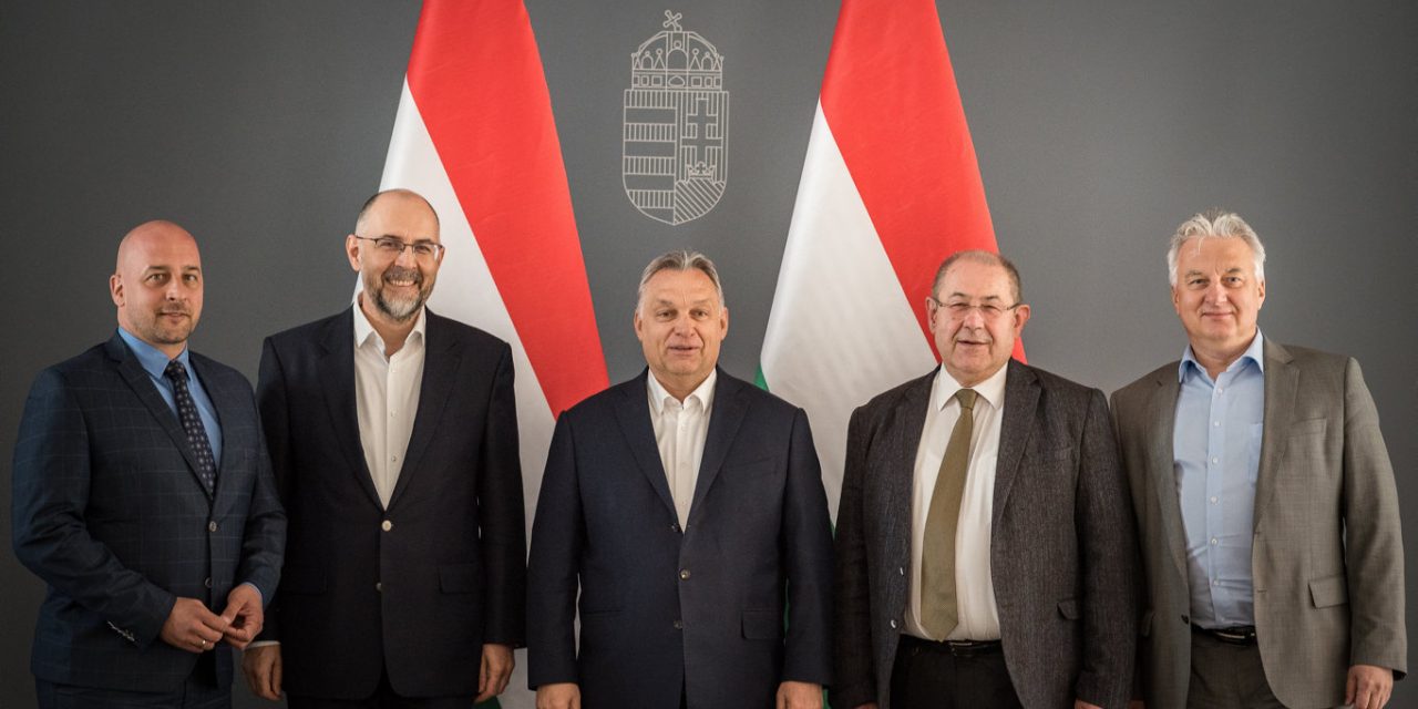 Az Európai Néppárt magyar tagszervezeteivel egyeztetett a Fidesz elnöke