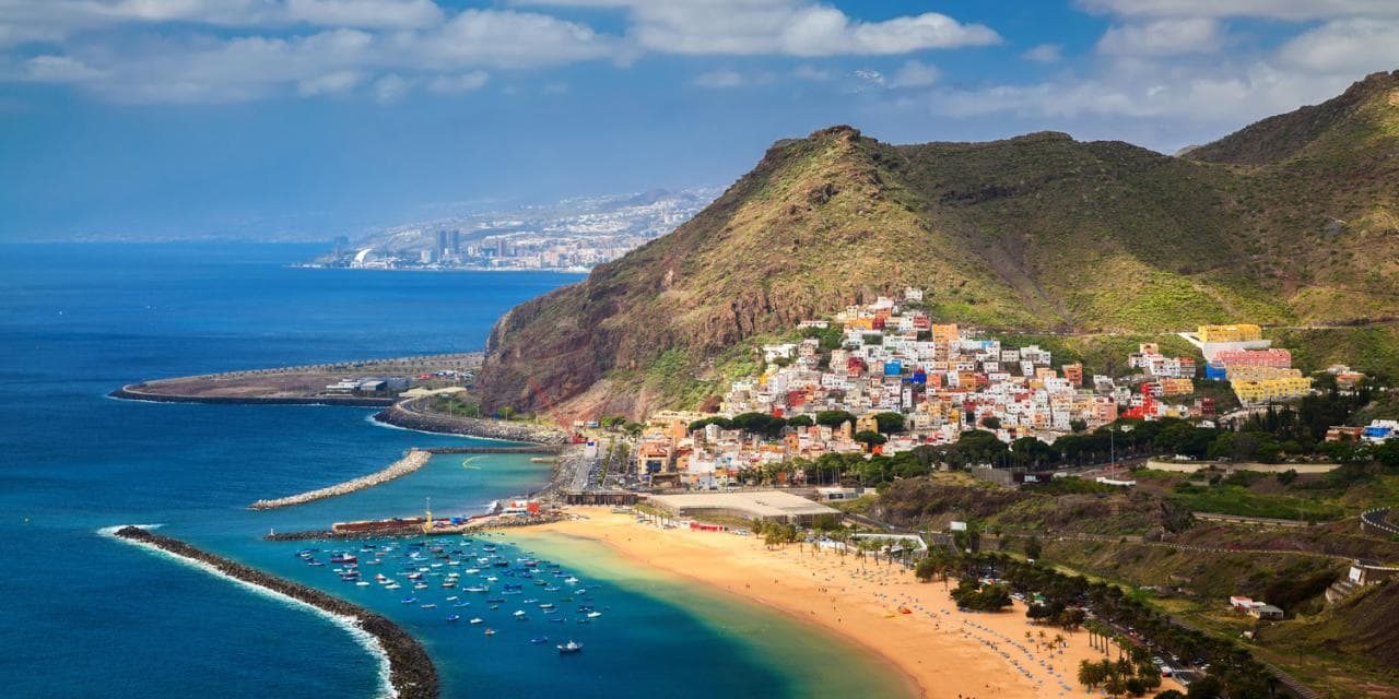 Megunta tíz éve tartó nyaralását Tenerifén és visszatért a börtönbe egy szökött rab Ausztriában