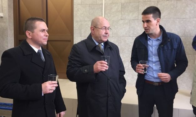 „Pásztor István jelenlétében adták át a béregi vízműveket”