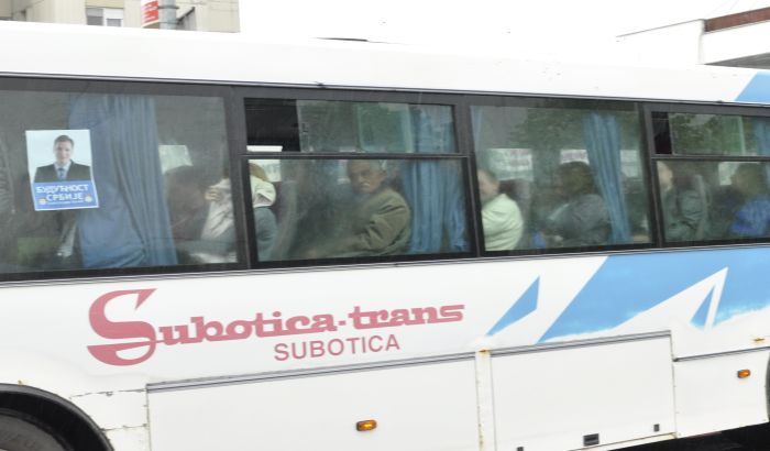 Vučić karneváli hangulatot ígér