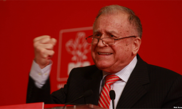 Vádat emeltek Ion Iliescu volt román államfő ellen az 1989-es forradalom ügyében