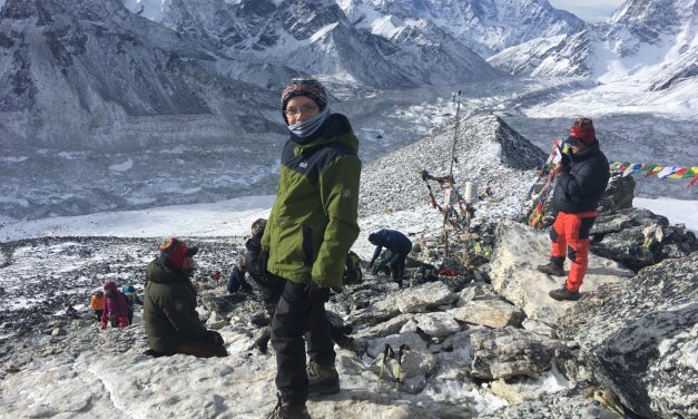 9 éves magyar kisfiú a Himalája 5644 méteres csúcsán