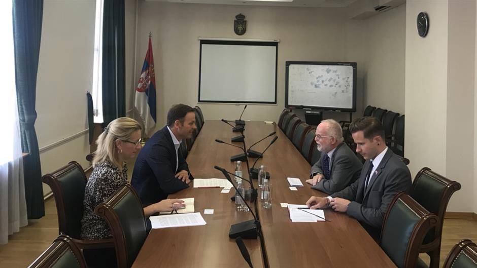 Mali: Májusban a bérek és a nyugdíjak emeléséről tárgyalunk