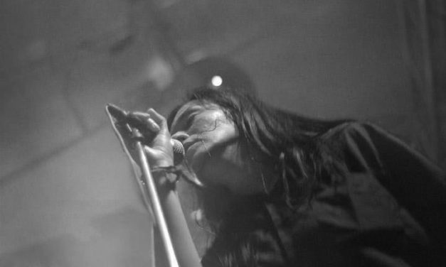 Elhunyt a Disciplin A Kitschme vokalistája