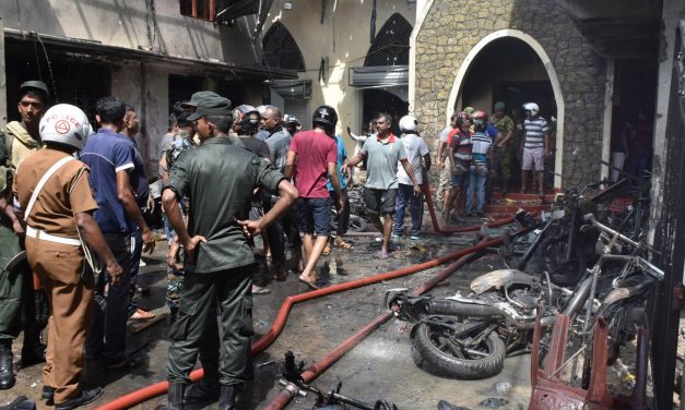 Srí Lanka: 290-re emelkedett a halálos áldozatok száma