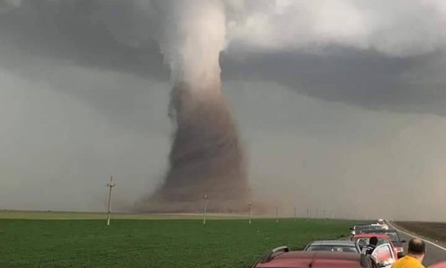 Tornádó söpört végig Románián (Fotó+Videó)