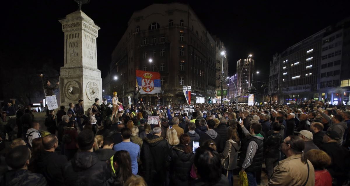 Szövetség Szerbiáért: Április huszadikán újabb tüntetés lesz Belgrádban a Terazije-kútnál