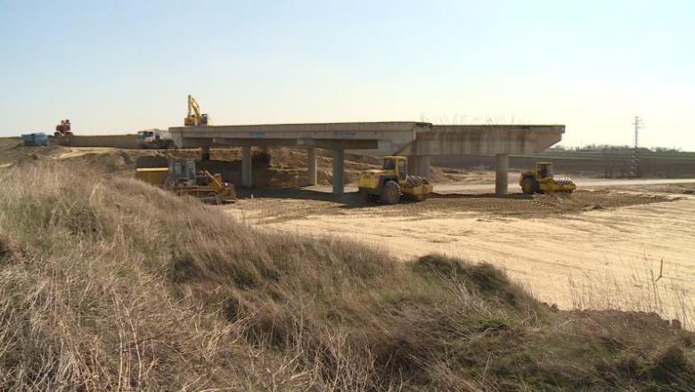 Elkezdődött a Szabadkát elkerülő Y-ág utolsó szakaszának aszfaltozása