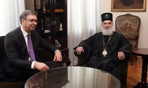 Vučić az egyházzal is egyeztet Koszovó kérdéséről