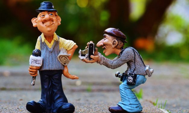 <span class="entry-title-primary">Zuhanórepülésben a sajtó</span> <span class="entry-subtitle">Magyarország és Szerbia médiahelyzete a vándorsólymot is felülmúlja</span>