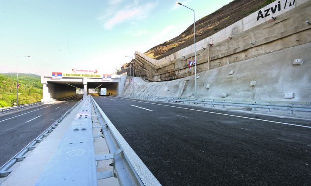 Autópályán utazhatunk a tengerpartig, de július elsejétől már többet kell érte fizetnünk