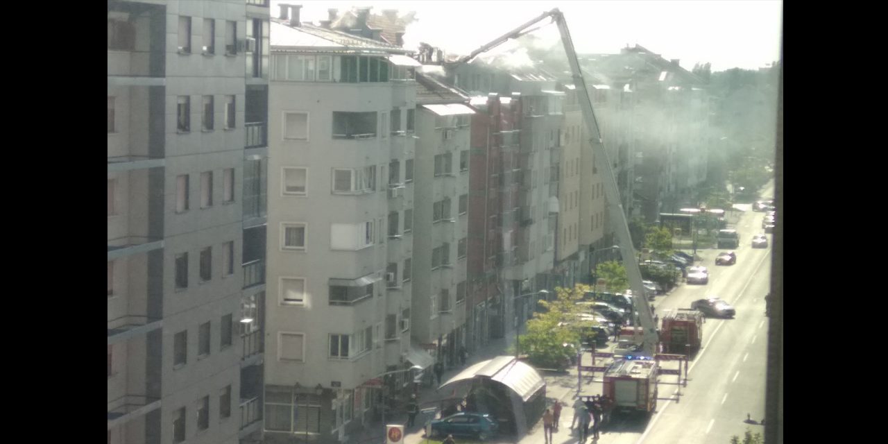 Lakástűz az Újvidéki Vásár utcájában (Fotók)